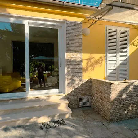 Holiday home Romeo *